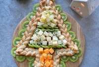 Christmas Tree Cheese Board Ideas for Festive Holiday Entertaining