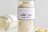 White Rose Petal & Grapefruit Bath Soak Recipe + Free Printable