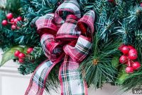 Create Fluffy Christmas Bows in 5 Simple Steps