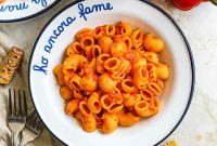 Roasted Red Pepper Pesto Pasta Recipe for Flavorful Weeknights