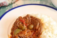 Classic Cuban Ropa Vieja Recipe: Tender Shredded Beef in Savory Sauce