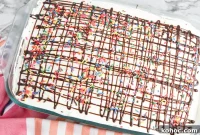 Simple Sheet Cake Recipes for Parties and Weeknight Desserts