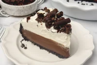 Decadent Chocolate Cream Pie Recipe with Silky Ganache Filling