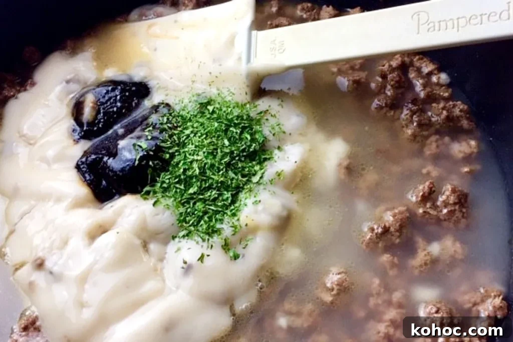 Quick Hamburger Noodle Hotdish Recipe: Fast Weeknight Dinner 5 img 1093 4
