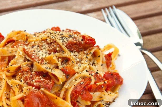 Spaghetti in Cherry Tomato Sauce with Garlic and Basil 5 img 1105 4