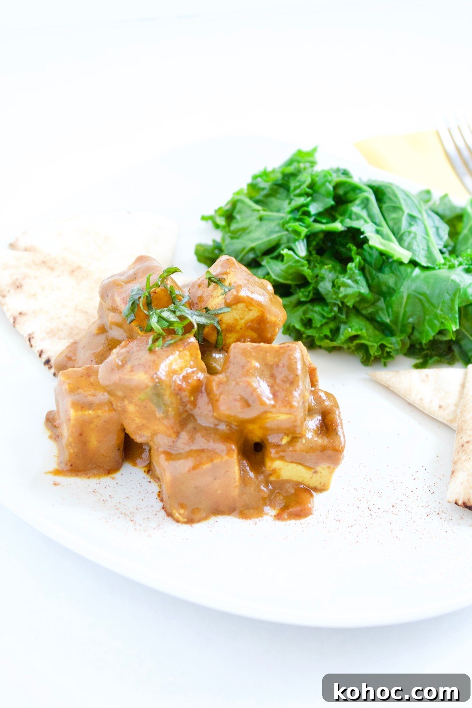 Creamy Vegetarian Tofu Paprikash with Bell Peppers and Paprika 4 Vegetarian Paprikash Recipe -- This tofu smothered in a thick and spicy sauce makes a perfect meat-free dinner that's ready in under 30 minutes! | Vegan | Gluten-Free | Healthy Dinner | @sinfulnutrition