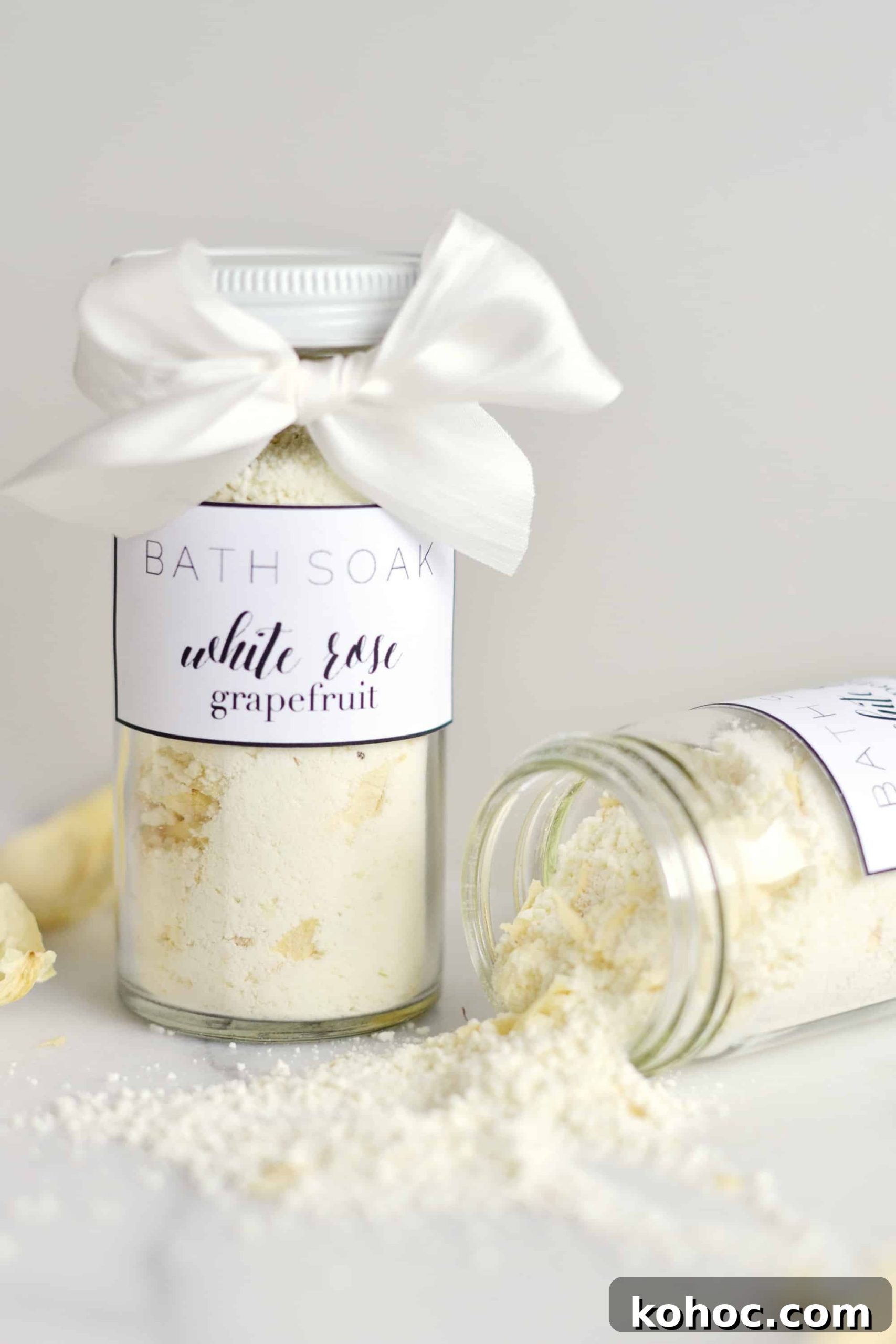 White Rose Petal & Grapefruit Bath Soak Recipe + Free Printable 3 Jar of rose petal bath soak