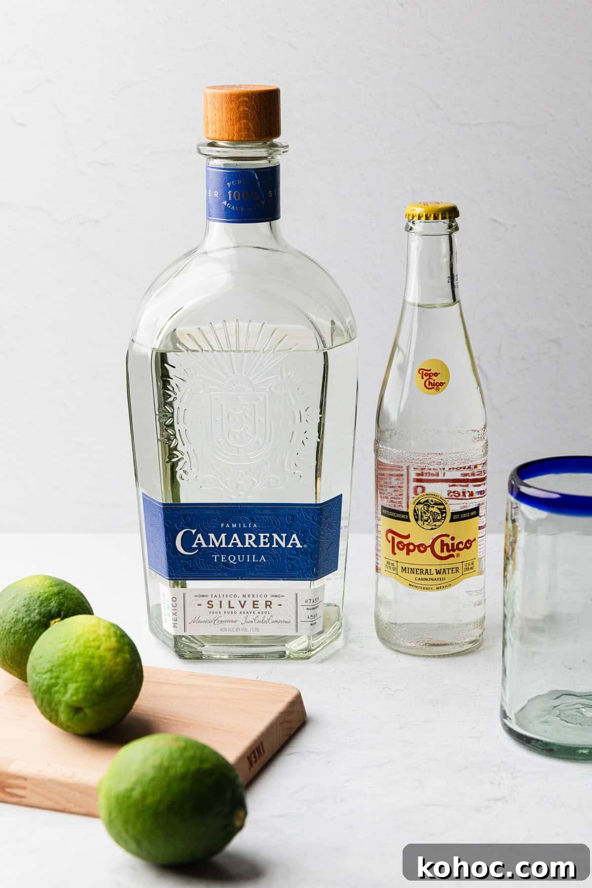 How to Make a Classic Texas Ranch Water Cocktail 3 Ingredients to make the recipe.