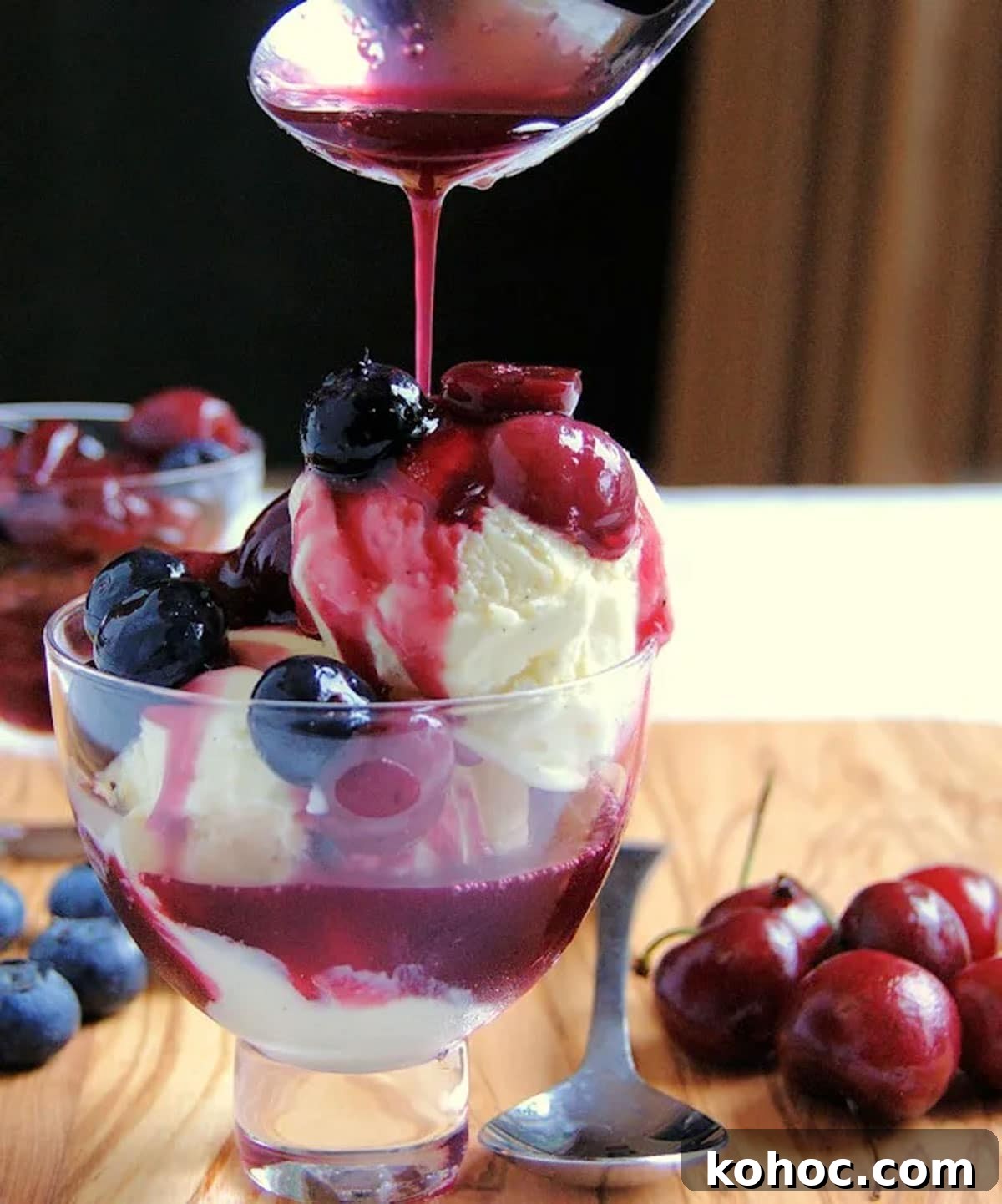 22 Memorial Day Recipes for the Ultimate Backyard BBQ 22 Vanilla ice cream topped with blueberry and cherry compost.