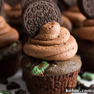 Mint Chocolate Oreo Vegan Cupcakes for Dessert Lovers 5 looking straight on a oreo mint cupcake