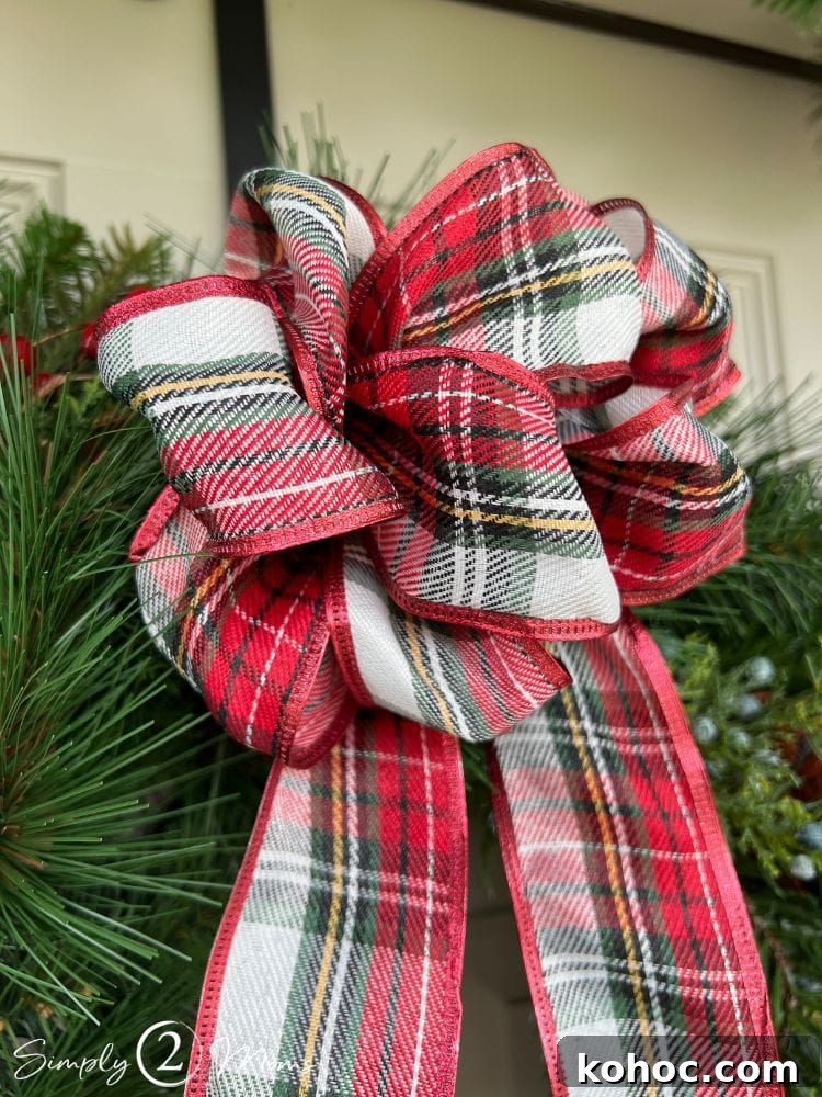Create Fluffy Christmas Bows in 5 Simple Steps 12 Red and green Christmas plaid ribbon made into a fluffy bow with 10 loops.