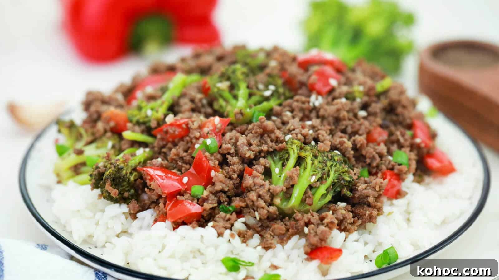 25 Skillet Meals Ready in 30 Minutes or Less 25 Ground Beef and Broccoli stir-fry over rice.