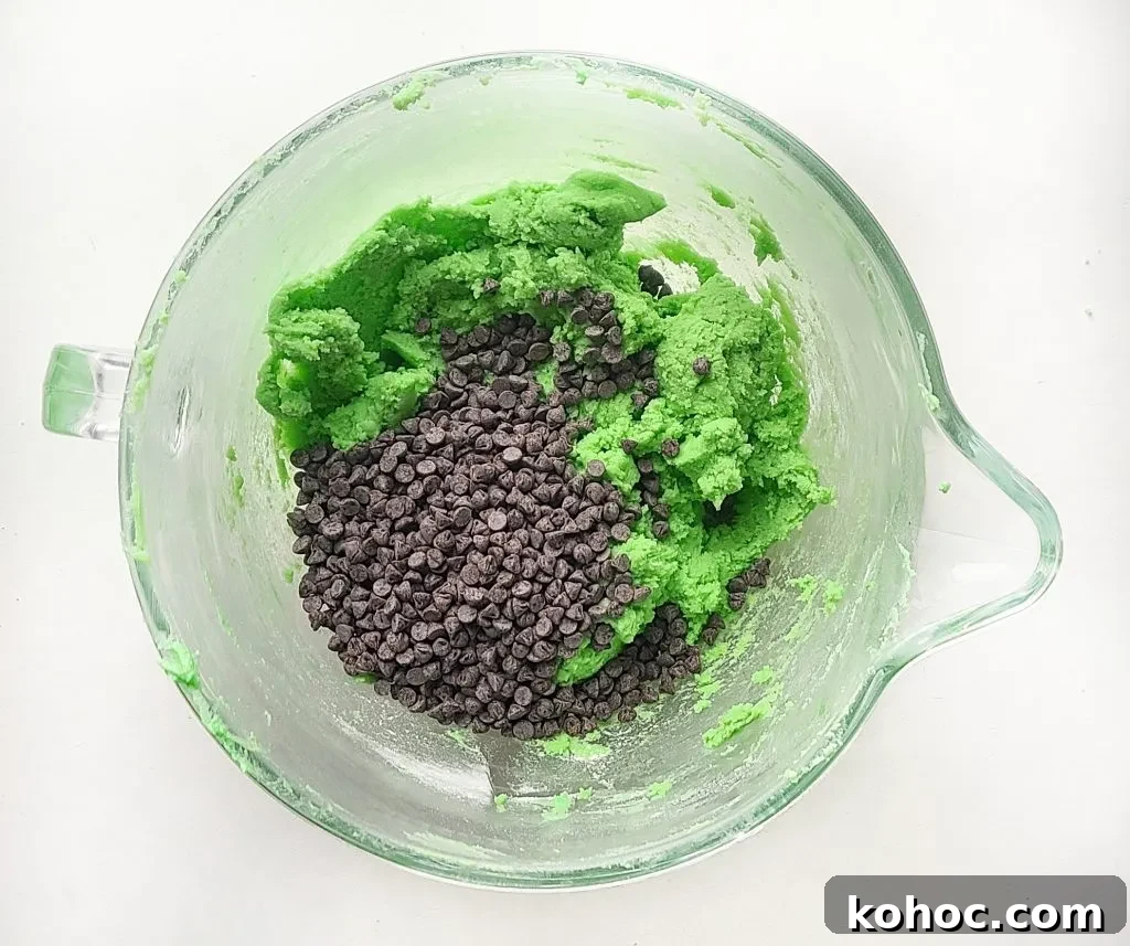 Mint Chocolate Chip Cookies Recipe: Crispy Edges, Chewy Centers 5 img 7756 8
