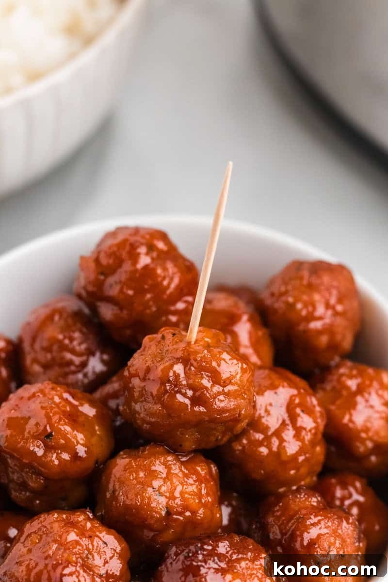Quick 3-Ingredient Meatball Recipe for Busy Weeknights 7 closeup of a bowl of the 3 Ingredient Meatballs.