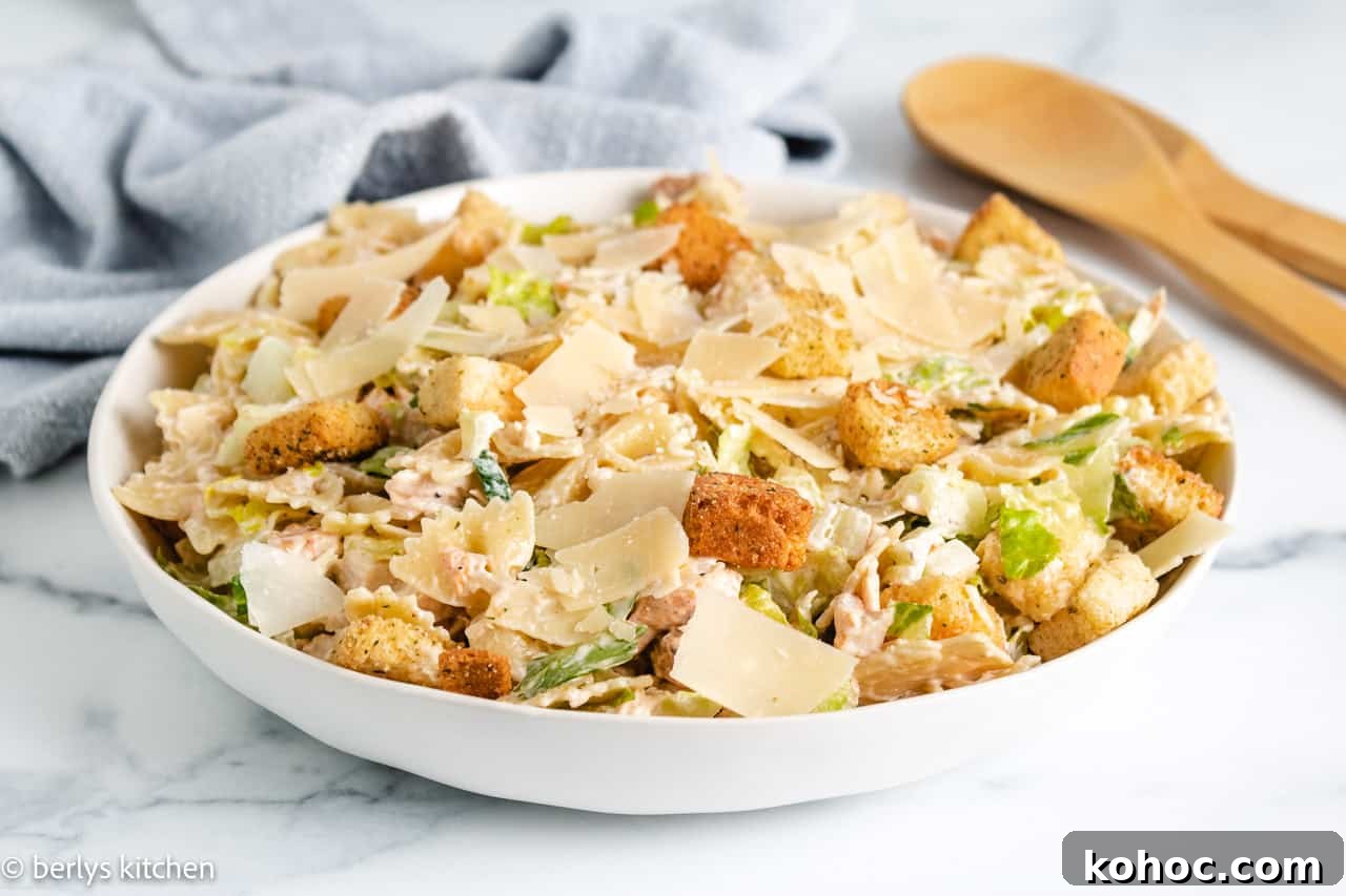 Bowl of pasta salad with chicken.