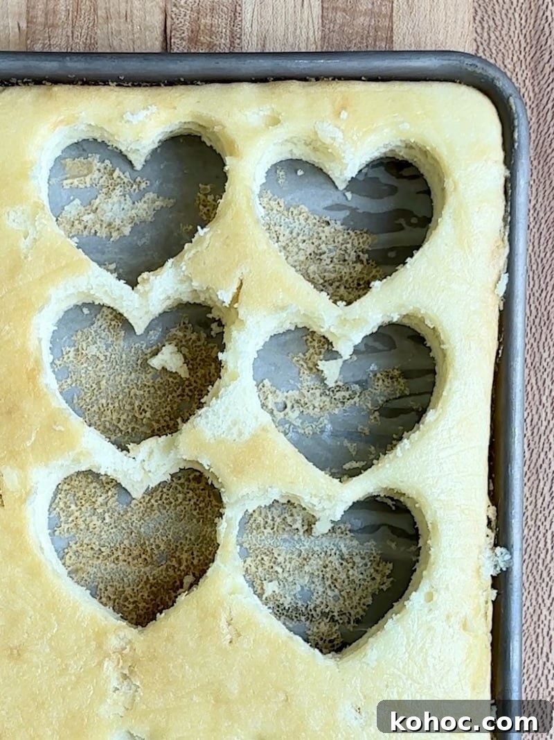 Mini Heart Cakes: Two Simple Ways to Make Adorable Treats 4 img 98001 4