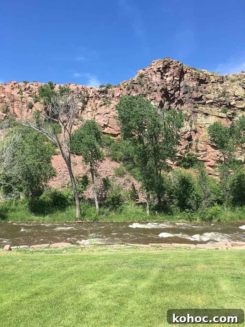Colorado Wedding Weekend Guide: Estes Park, Lyons & Boulder 12 Outdoor wedding detail