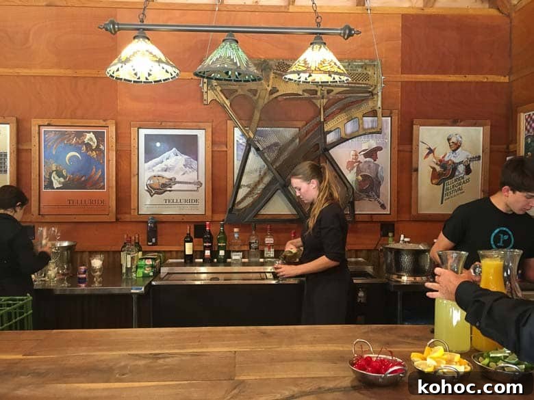Colorado Wedding Weekend Guide: Estes Park, Lyons & Boulder 20 Outdoor seating at venue
