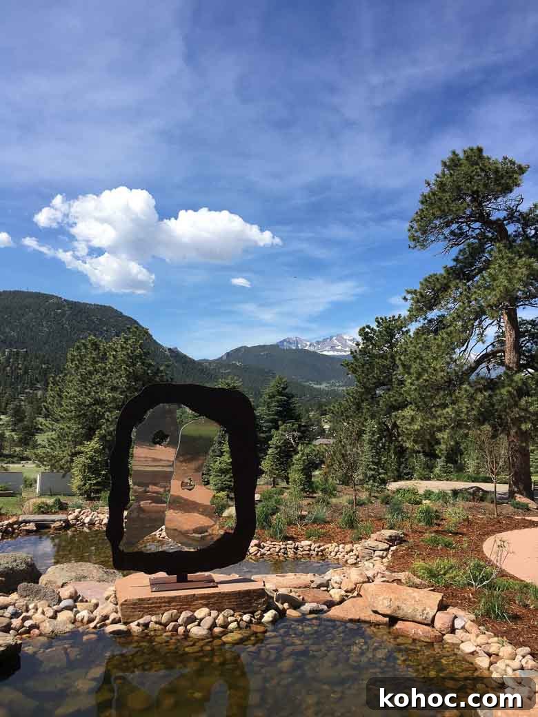 Colorado Wedding Weekend Guide: Estes Park, Lyons & Boulder 5 Stanley Hotel lobby and details